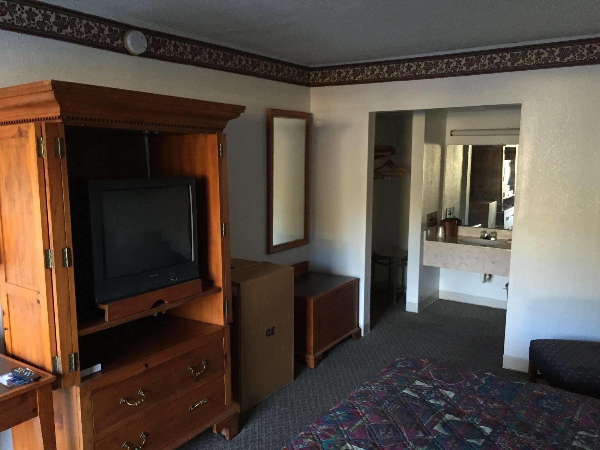 Value Lodge - Gainesville Extérieur photo
